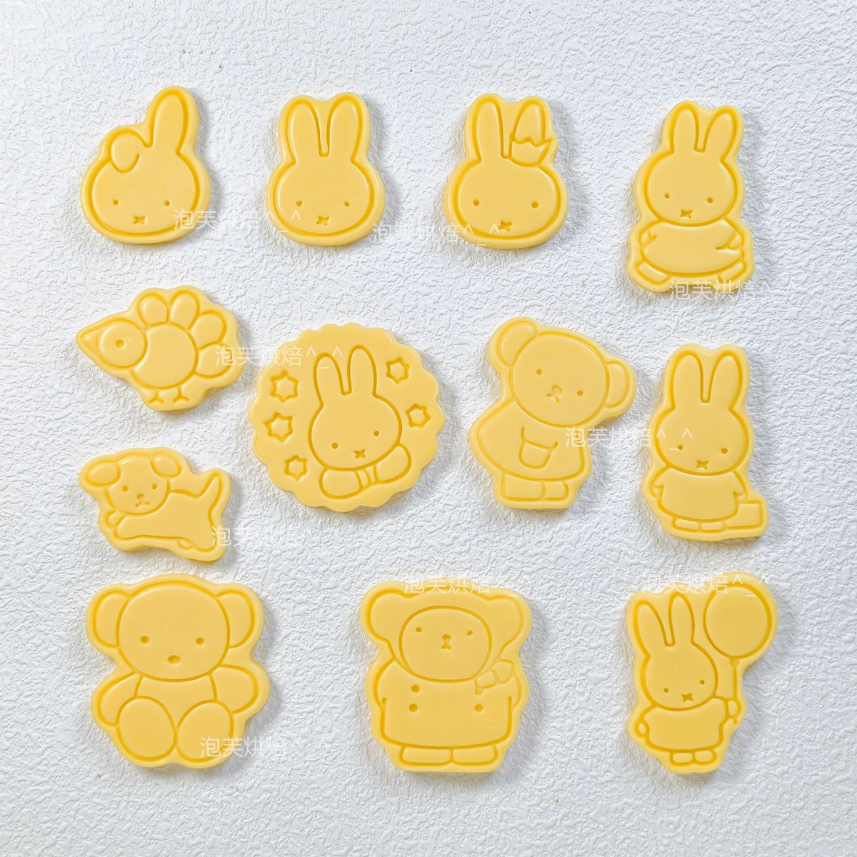 Cute 3D Press Cookie Mold with - Kitchen Appliances Packages recension och pris